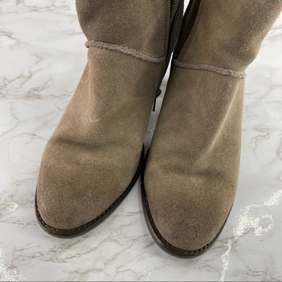 Steve Madden Suede Ankle Booties Zip Up Taupe Block Heel Size 7.5 - Picture 2 of 8